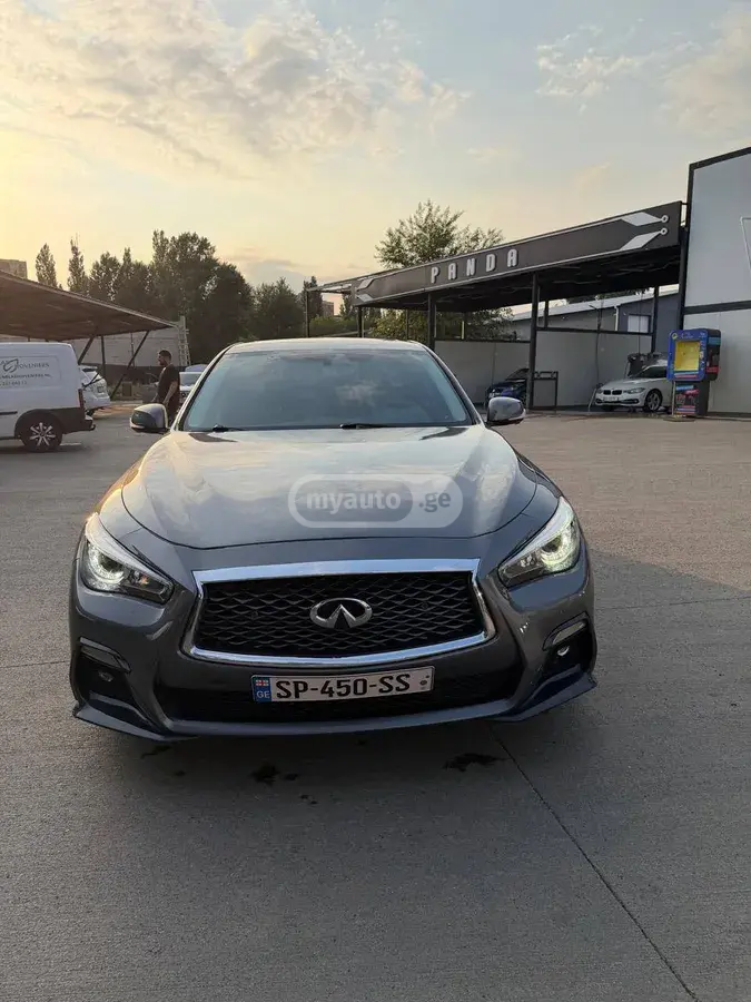 Infiniti Q50