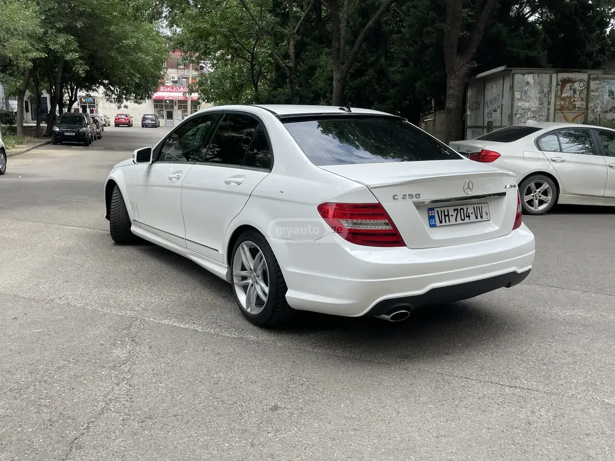 Mercedes-Benz C 250 2013 — photo 2