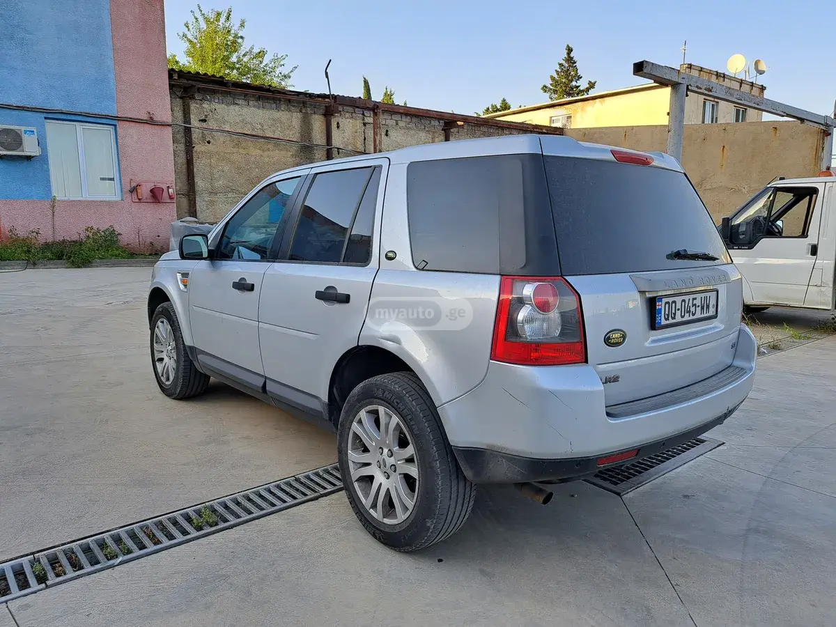 Land Rover Freelander 2008 — photo 2