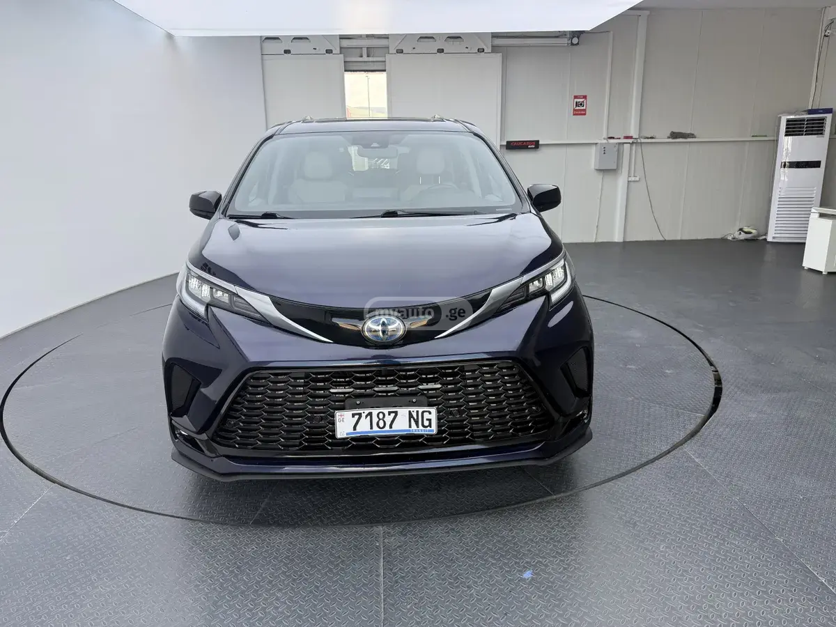 Toyota Sienna