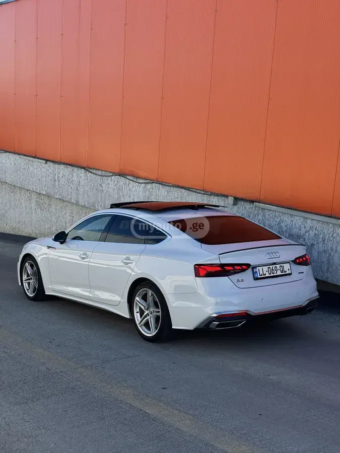 Audi A5 2020 — photo 2