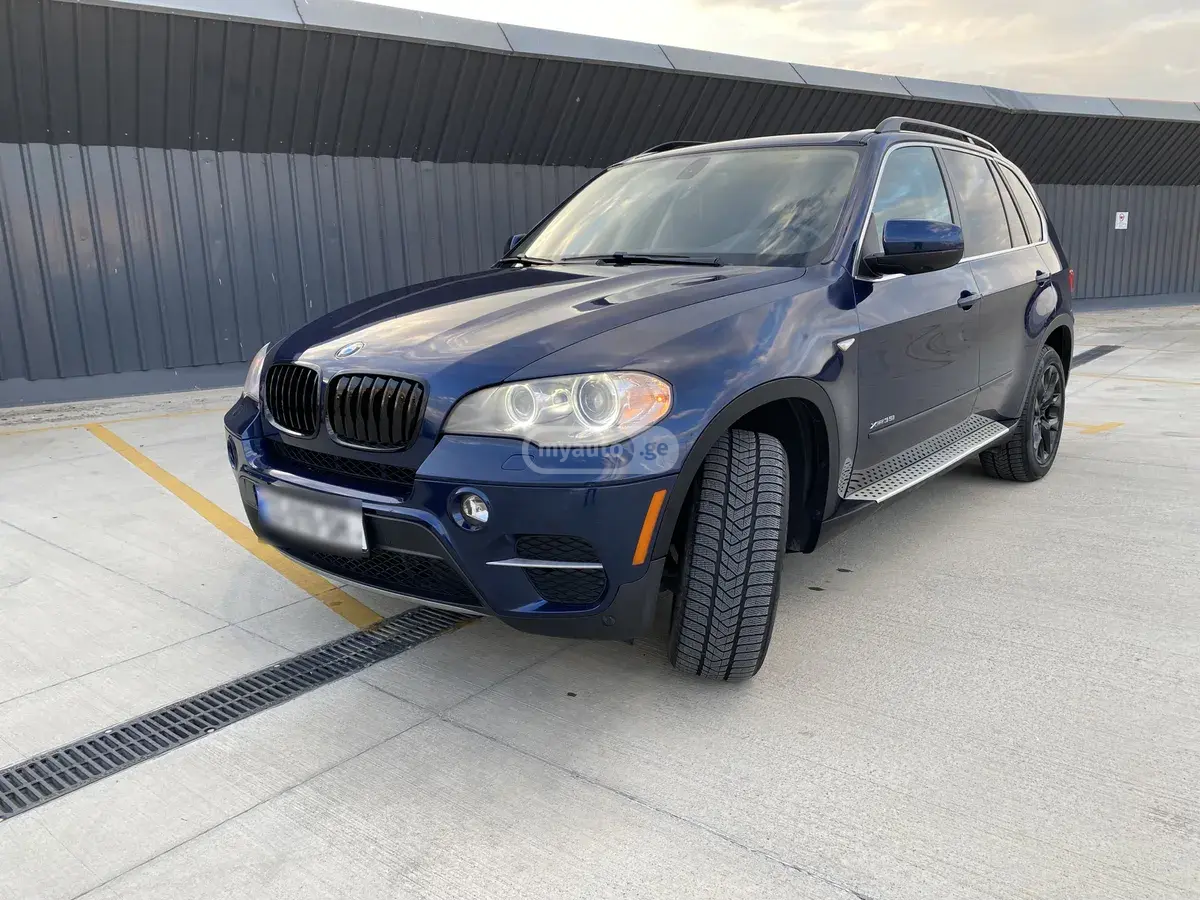 BMW X5 2013 — photo 2