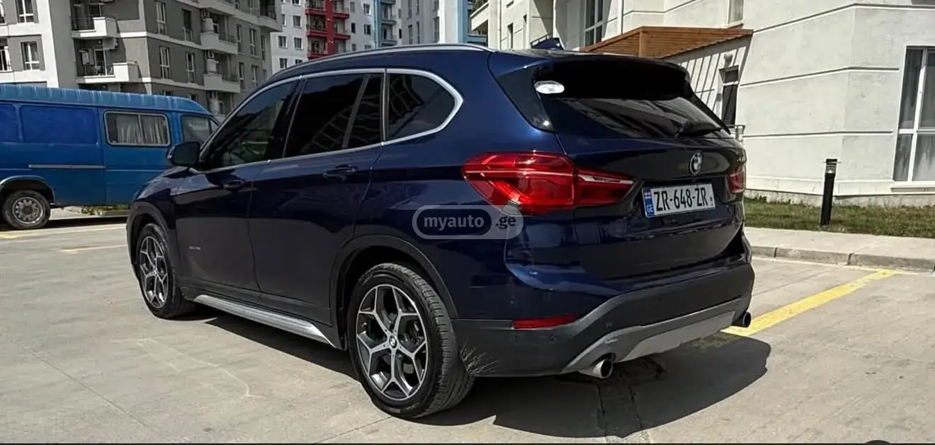 BMW X1 2017 — photo 2