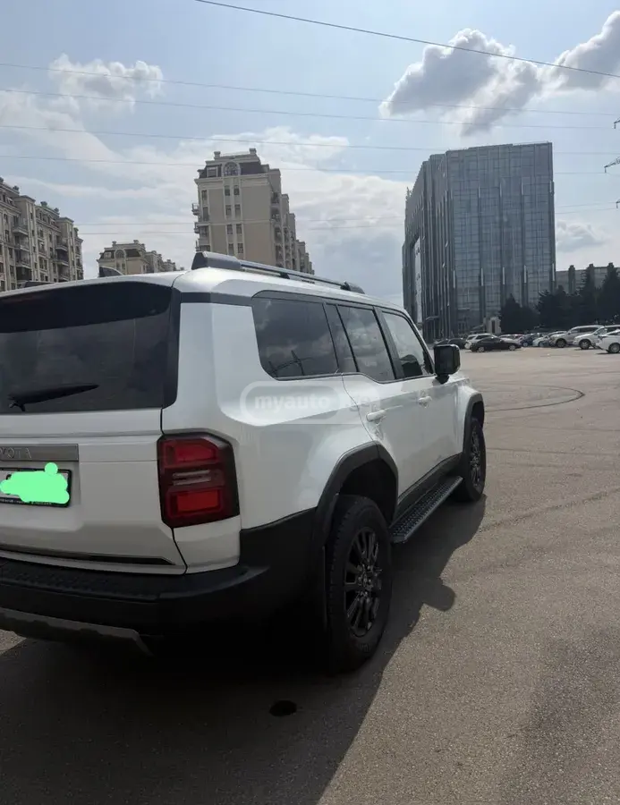 Toyota Land Cruiser Prado 2025 — photo 2