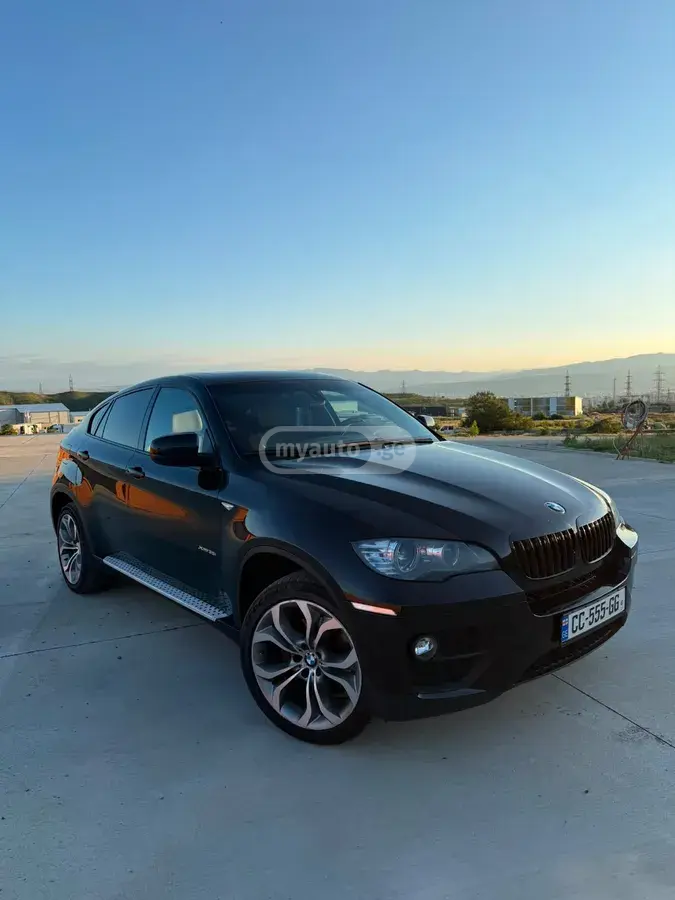 BMW X5 2011 — photo 2