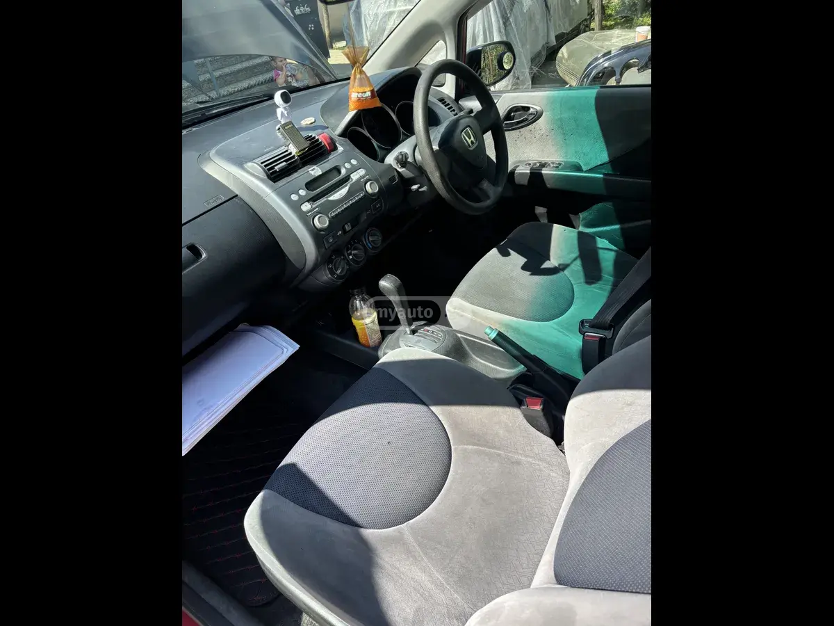 Honda Fit 2004 — photo 2