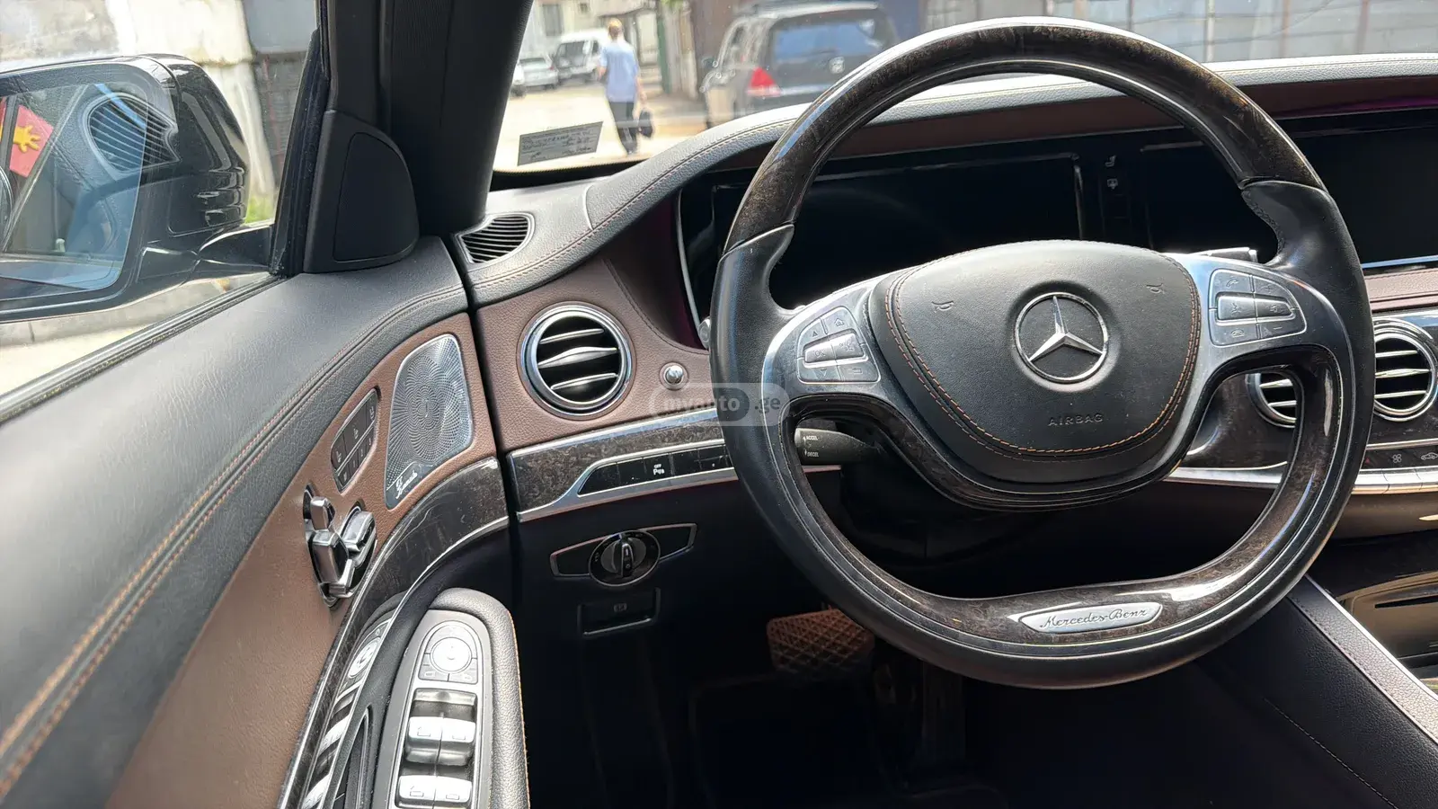Mercedes-Benz S 550 2017 — photo 2