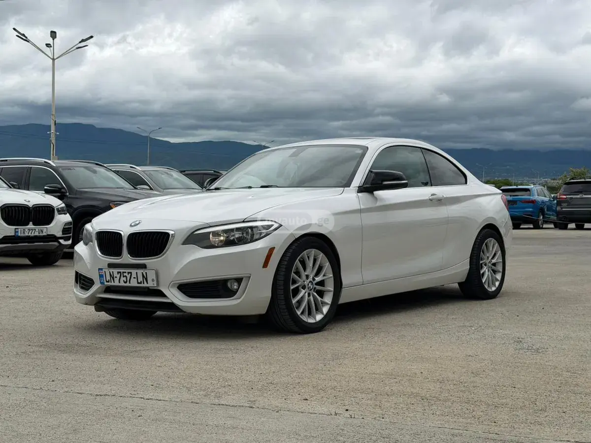 BMW 228 2014 — photo 2