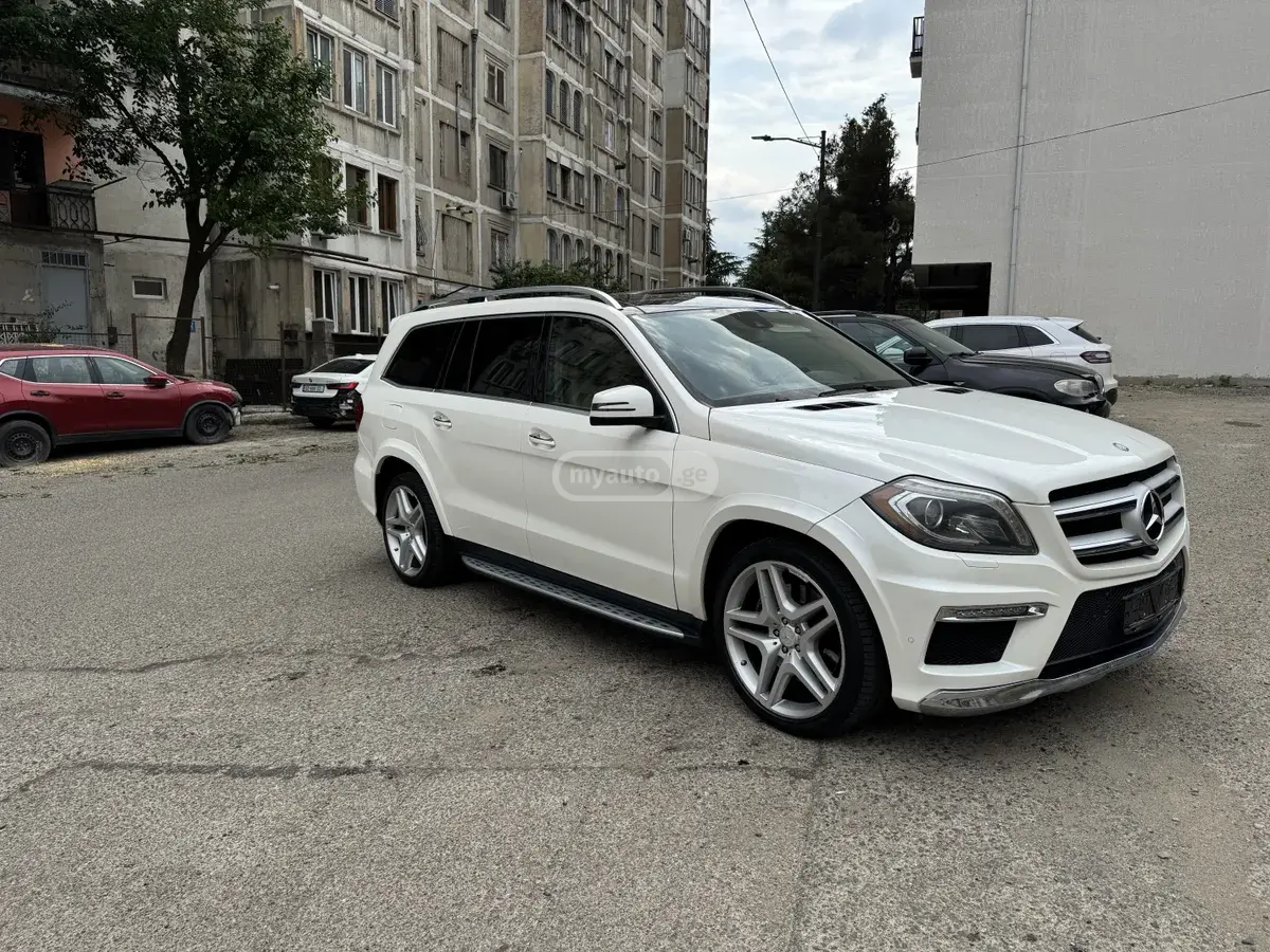Mercedes-Benz GL 550 2013 — photo 2
