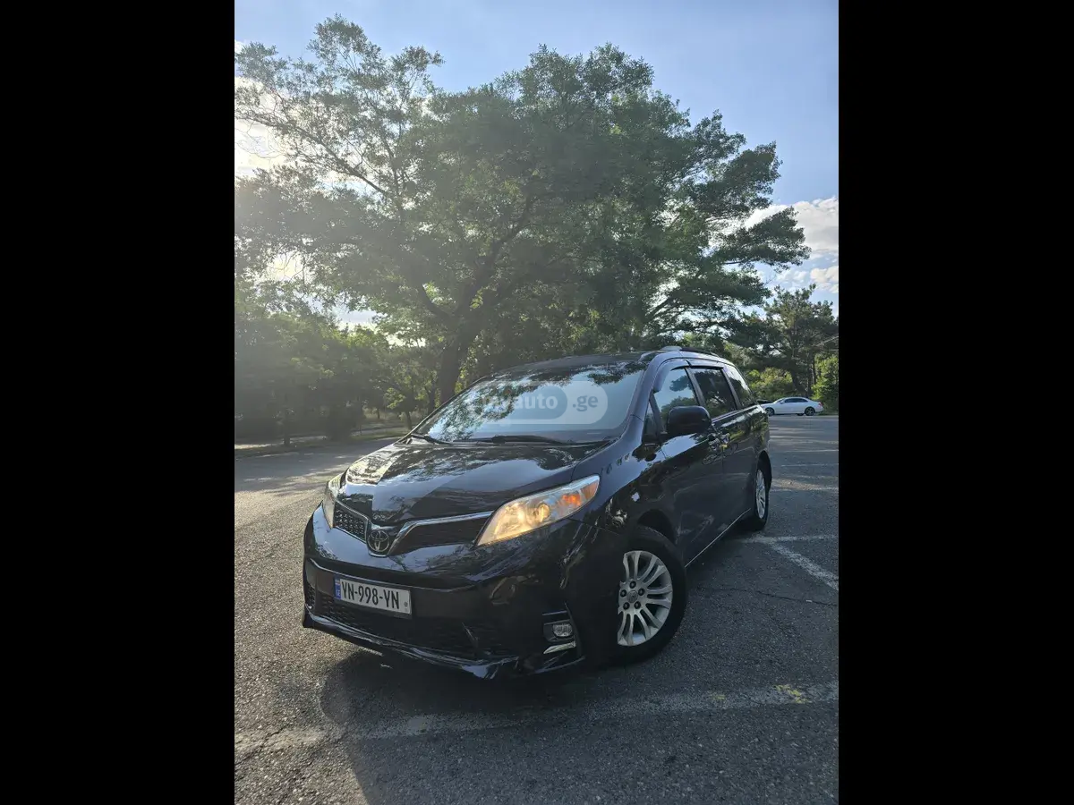 Toyota Sienna