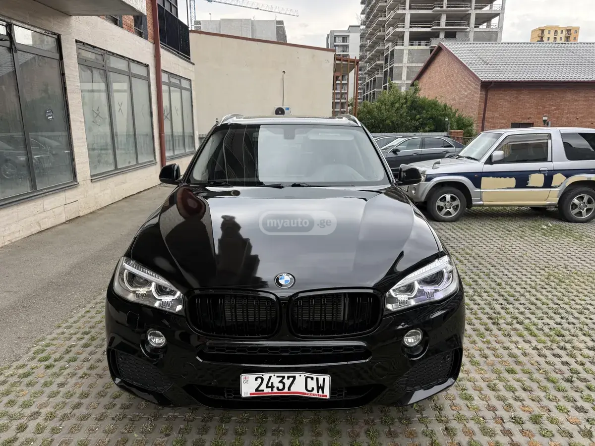 BMW X5 2015 — photo 2