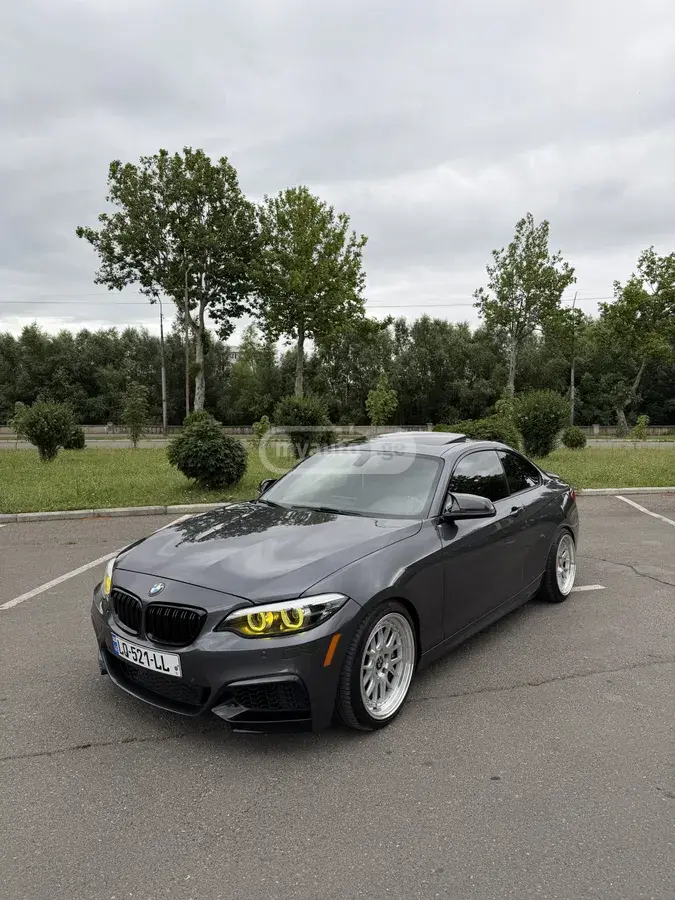 BMW M240 2017 — photo 2