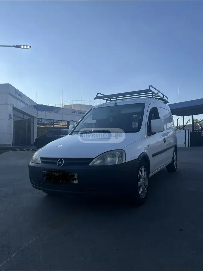 Opel Combo 2011 — photo 2