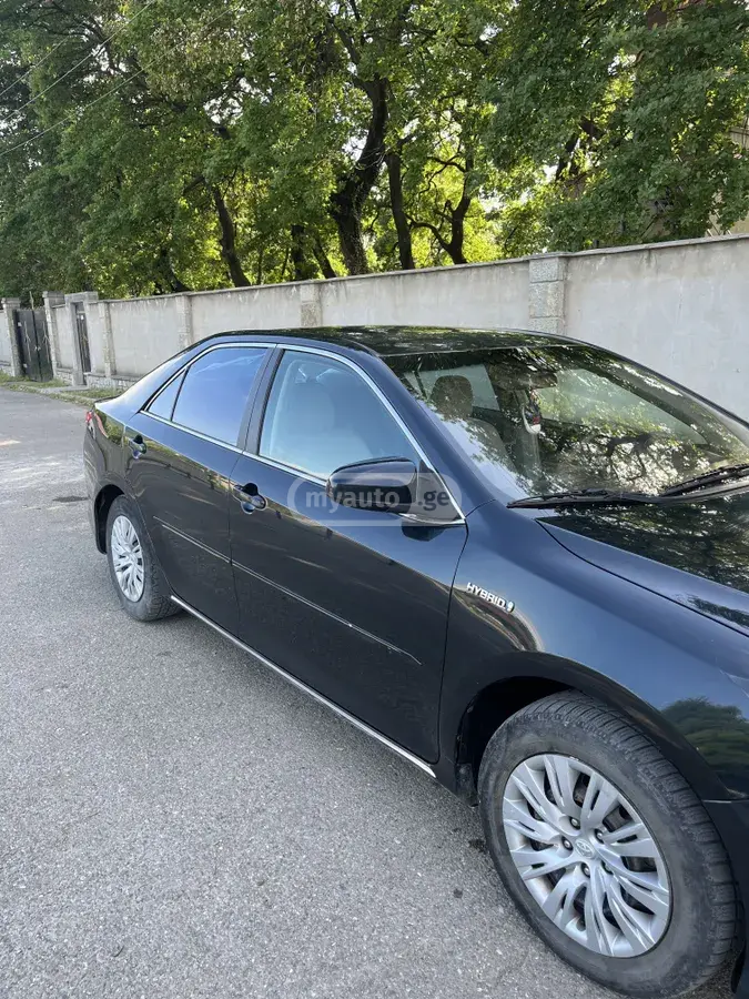 Toyota Camry 2011 — photo 2
