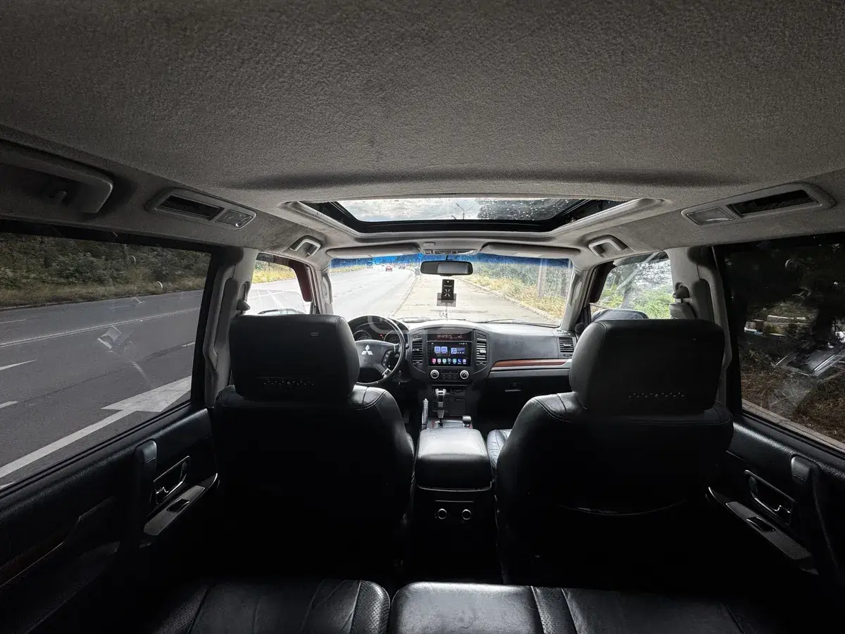 Mitsubishi Pajero 2008 — photo 2