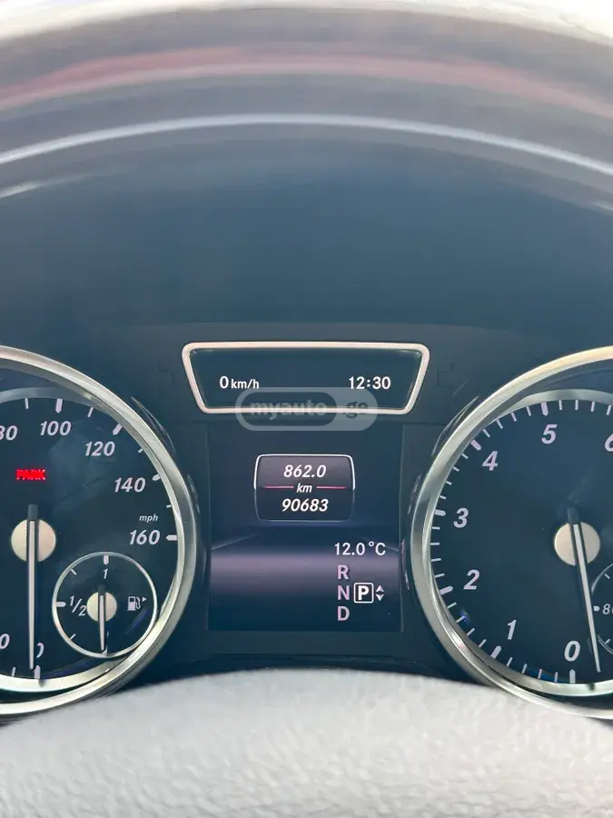 Mercedes-Benz ML 350 2015 — photo 2