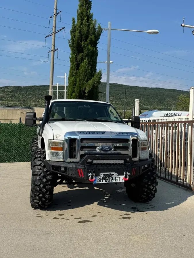 Ford F-250 2010 — photo 2