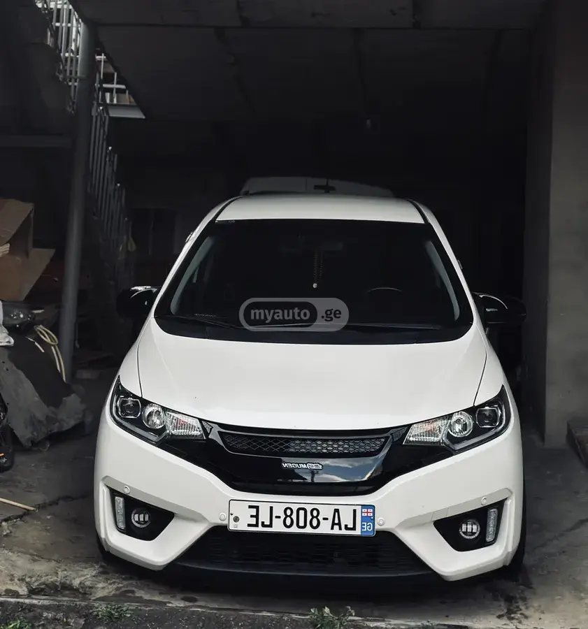 Honda Fit 2014 — photo 2