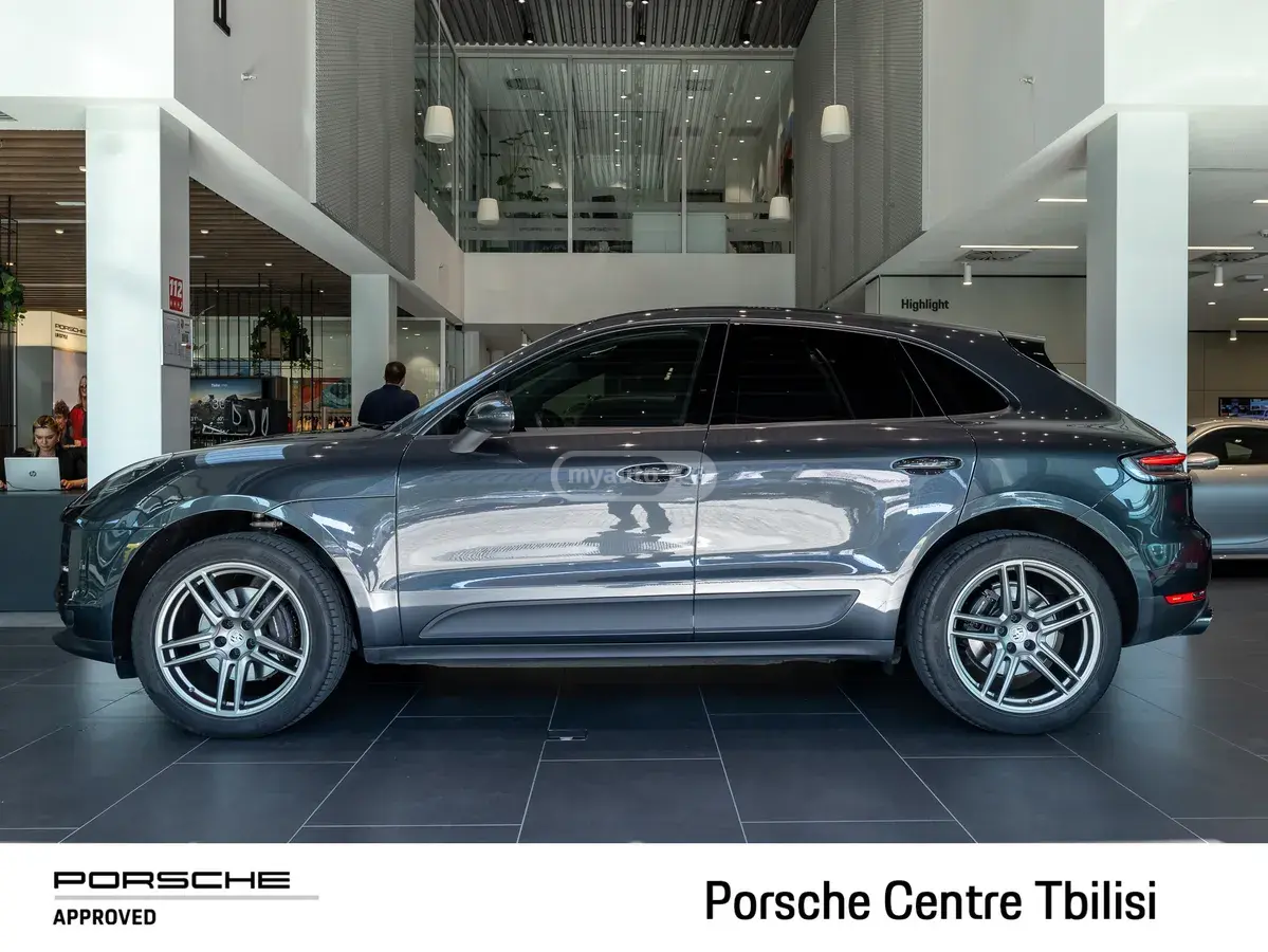 Porsche Macan 2020 — photo 2