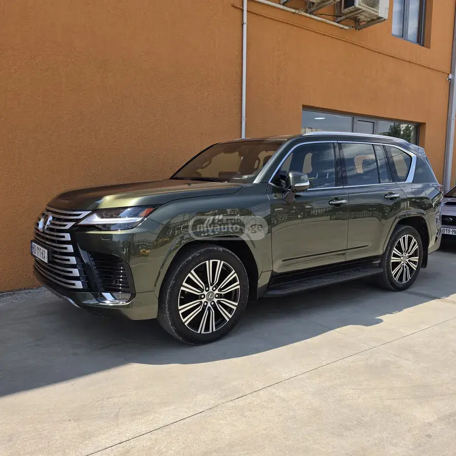 Lexus LX 500 2022 — photo 2