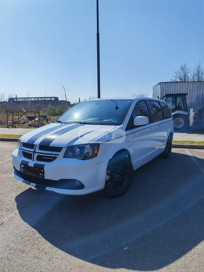 Dodge Caravan