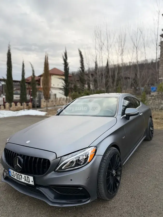 Mercedes-Benz C 300 2016 — photo 2