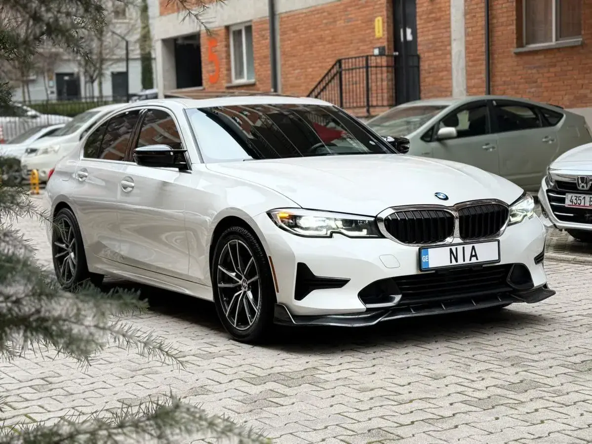 BMW 330