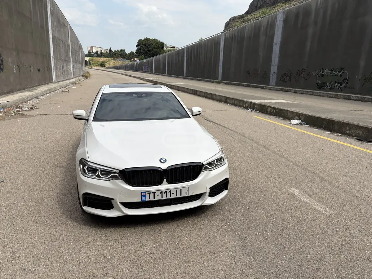 BMW 540 2018 — photo 2