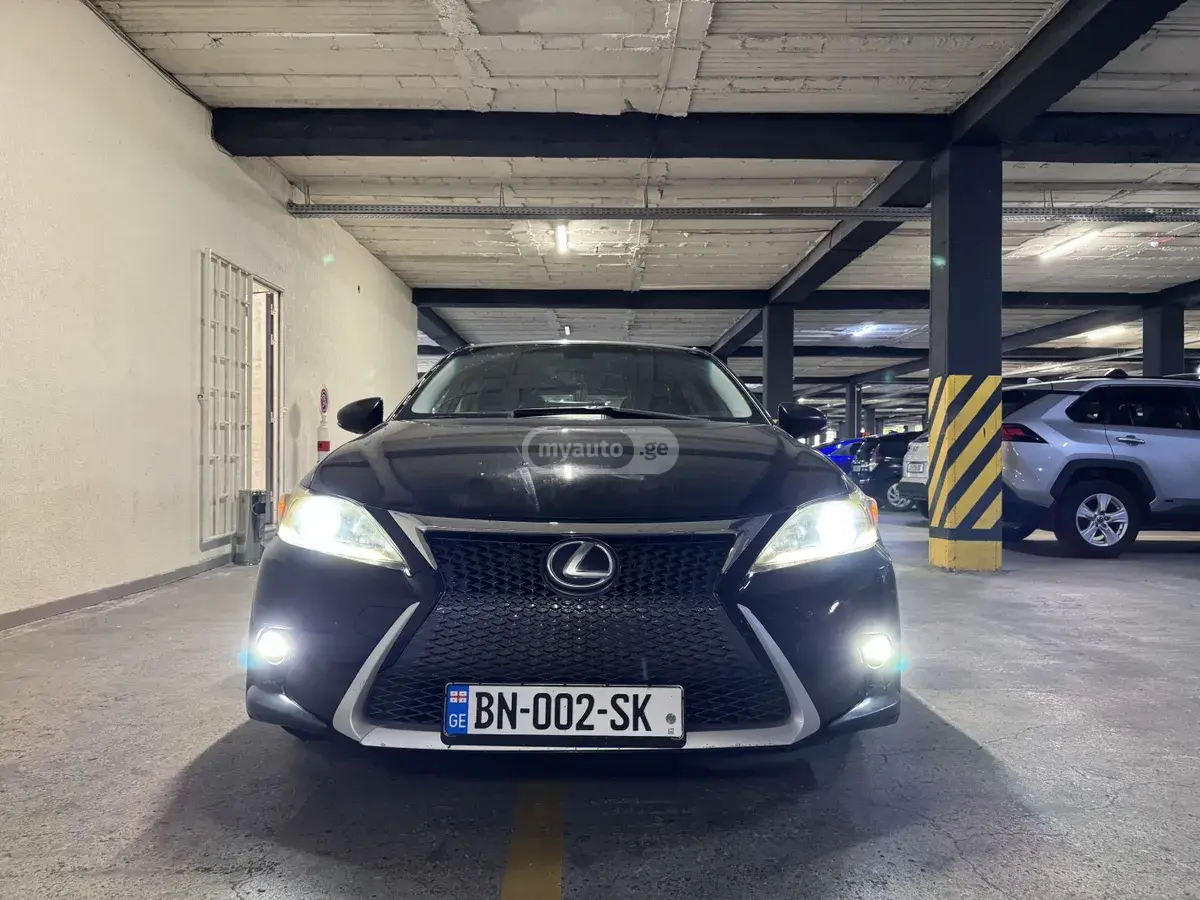 Lexus CT 200 h 2012 — photo 2