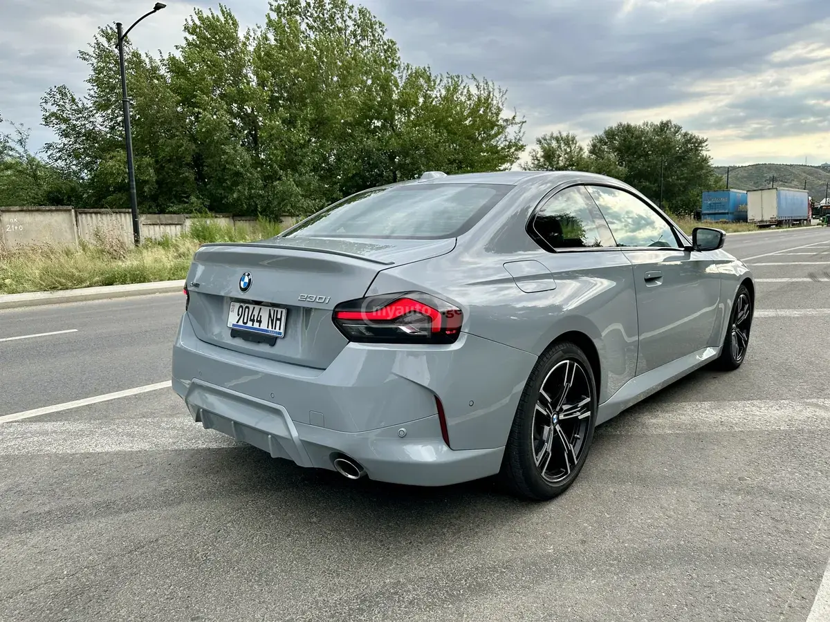 BMW 230i 2024 — photo 2