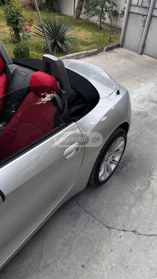 BMW Z4 2003 — photo 2