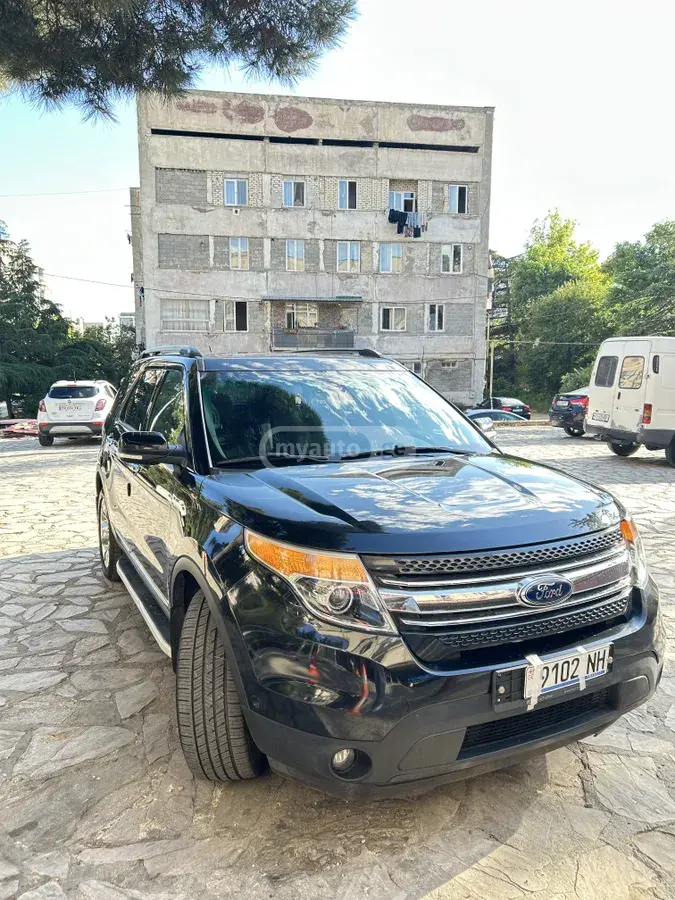 Ford Explorer