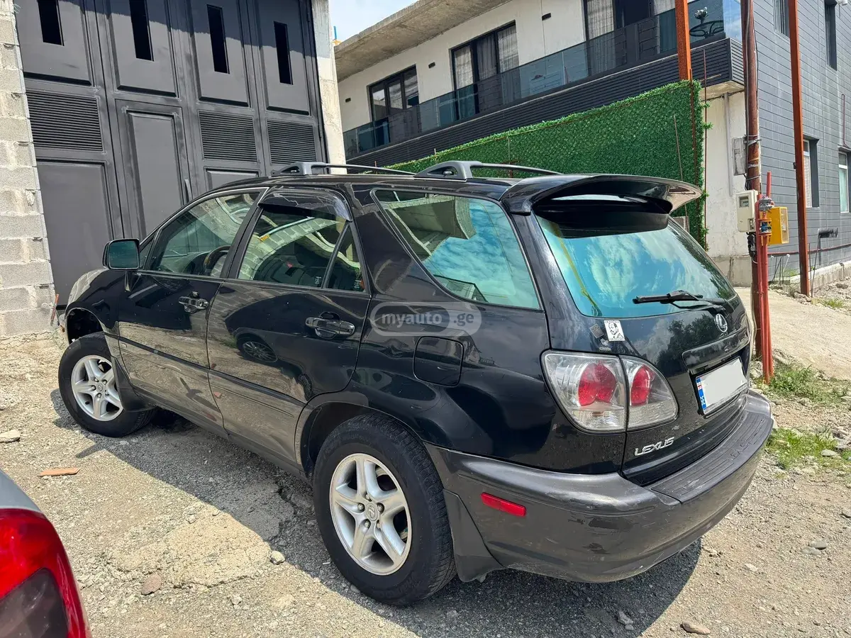 Lexus RX 300 2001 — photo 2