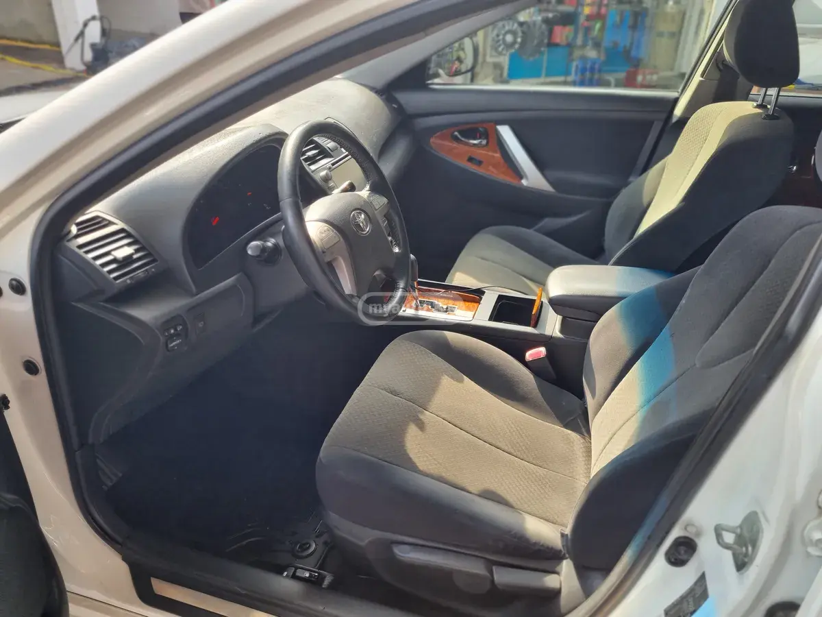 Toyota Camry 2008 — photo 2