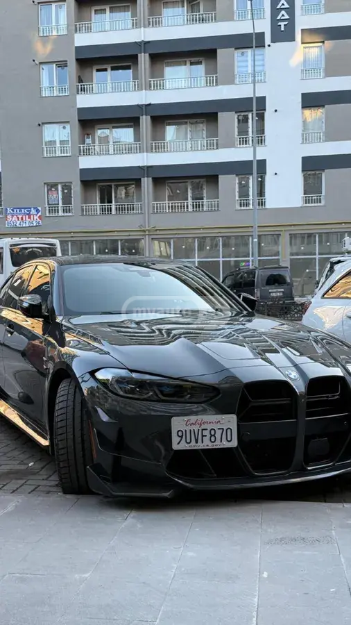 BMW M3 2022 — photo 2