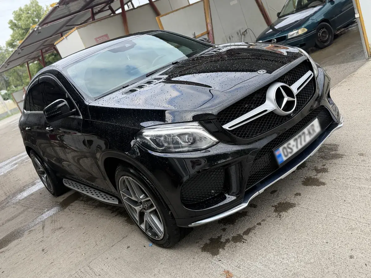 Mercedes-Benz GLE 400 2018 — photo 2