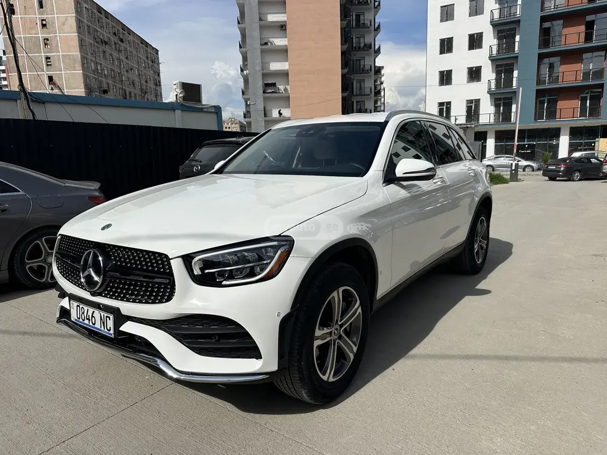 Mercedes-Benz GLC 300 2022 — photo 2