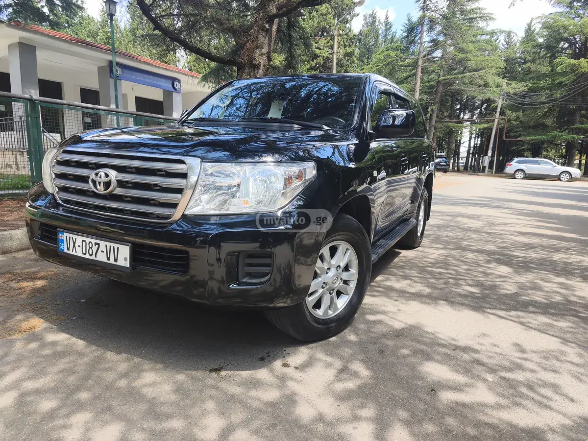 Toyota Land Cruiser