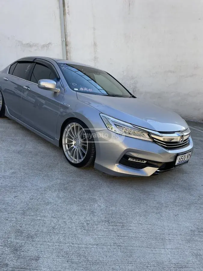 Honda Accord 2016 — photo 2