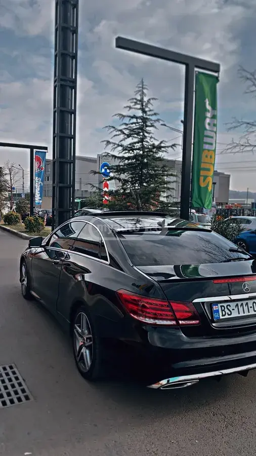 Mercedes-Benz E 350 2014 — photo 2
