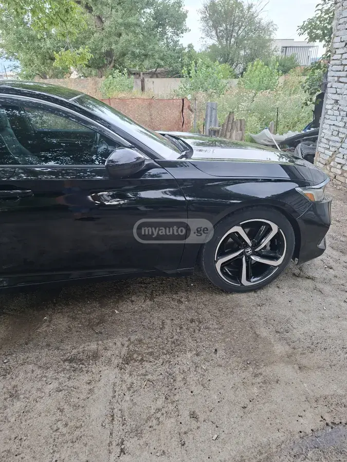 Honda Accord 2020 — photo 2