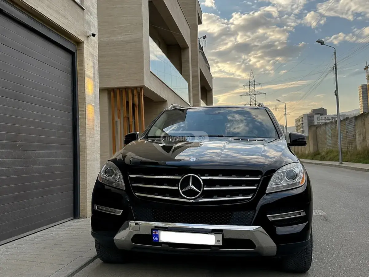 Mercedes-Benz ML 350 2013 — photo 2