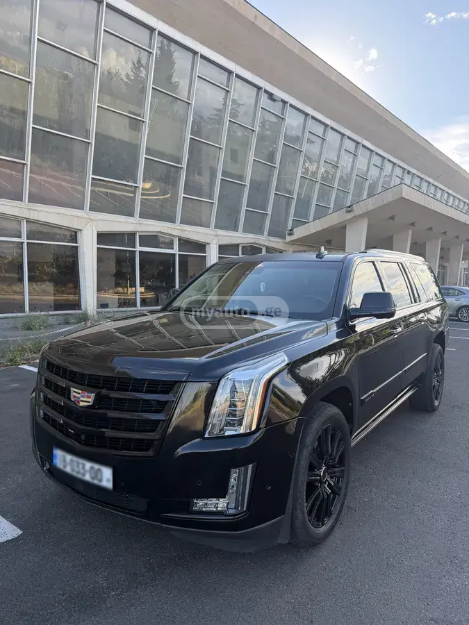 Cadillac Escalade 2018 — photo 2