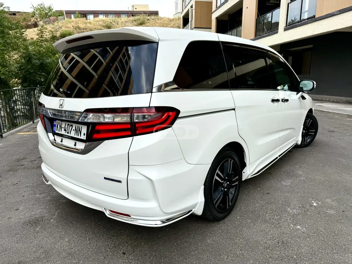 Honda Odyssey 2016 — photo 2