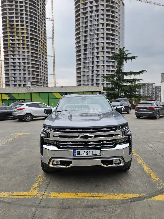 Chevrolet Silverado 2020 — photo 2