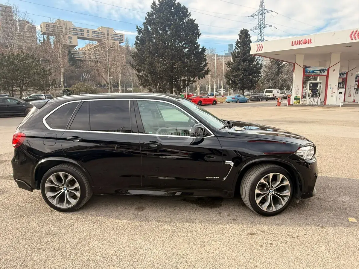 BMW X5 2015 — photo 2