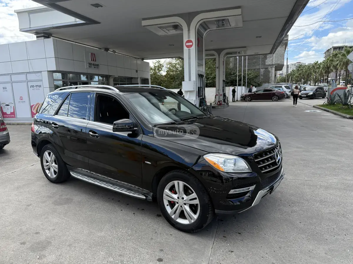 Mercedes-Benz ML 350 2012 — photo 2