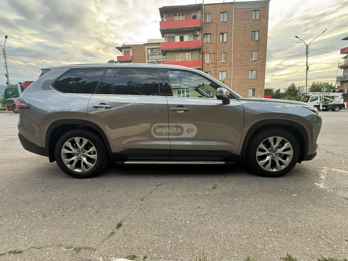 Toyota Grand Highlander 2025 — photo 2