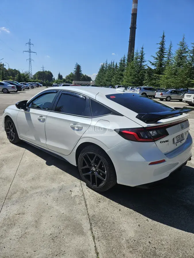 Honda Civic 2025 — photo 2