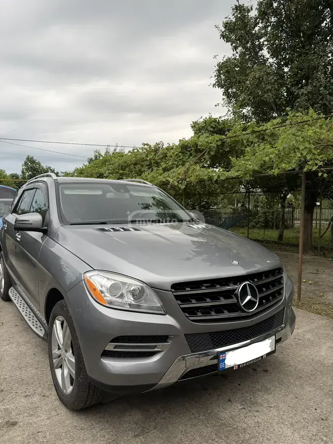 Mercedes-Benz ML 350 2013 — photo 2